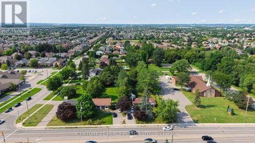 1910 ROSSLAND ROAD E  Whitby, ON L1N 3P5