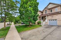 187 KIRKVALLEY CRESCENT Aurora, ON L4G 7S4