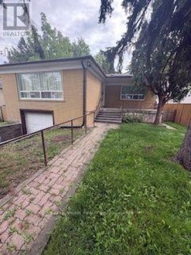 LOWER - 55 BISHOP AVENUE , Toronto, Ontario M2M 1Z5 2