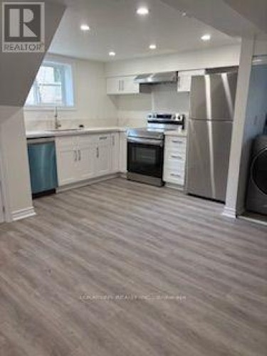 LOWER - 55 BISHOP AVENUE , Toronto, Ontario M2M 1Z5 5