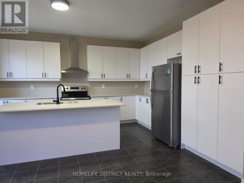 51 HANCOCK CRESCENT , Kawartha Lakes, Ontario K9V 5H5 2
