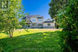 28 RIDINGVIEW CRESCENT Ottawa, ON K2S 1W3