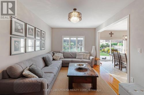 817 Brass Winds Place, Mississauga, ON 