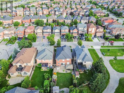 817 Brass Winds Place, Mississauga, ON 