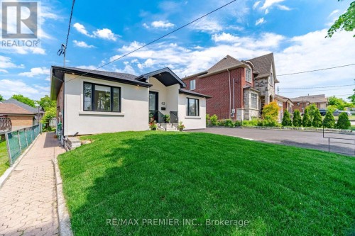 MAIN - 62 FLAMBOROUGH DRIVE , Toronto, Ontario M6M 2R6 2