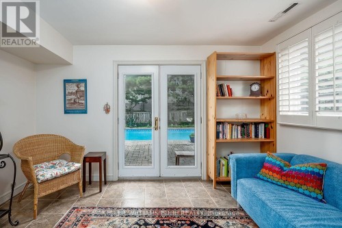 280 Penn Drive, Burlington, ON 