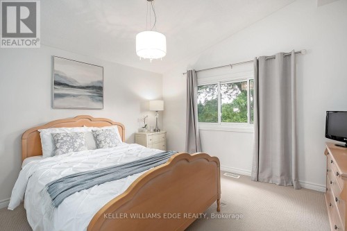 280 Penn Drive, Burlington, ON 