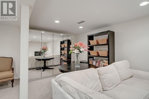 280 Penn Drive, Burlington, ON 