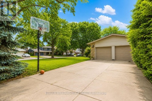 280 Penn Drive, Burlington, ON 