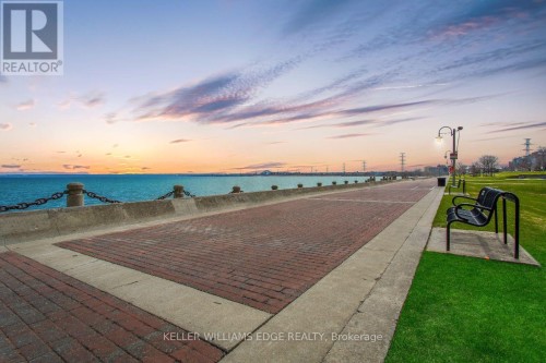 280 Penn Drive, Burlington, ON 