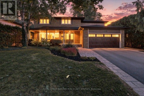 4430 Hawthorne Drive, Burlington, ON 
