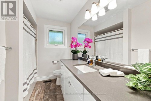 4430 Hawthorne Drive, Burlington, ON 
