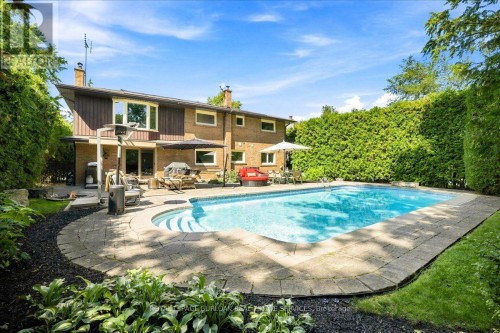 4430 Hawthorne Drive, Burlington, ON 