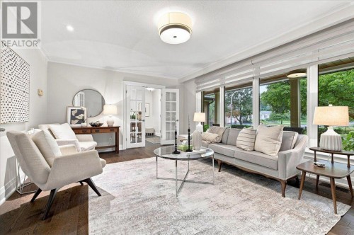 4430 Hawthorne Drive, Burlington, ON 