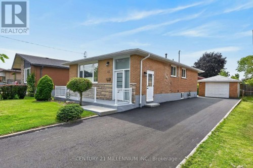 LOWER - 40 PURDY CRESCENT , Hamilton, Ontario L9A 3B3 2