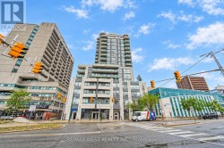 1211 - 736 SPADINA AVENUE  Toronto, ON M5S 2J6