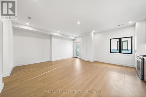 LANEWAY UPPER - 144 DOVERCOURT ROAD , Toronto, Ontario M6J 3C4 4