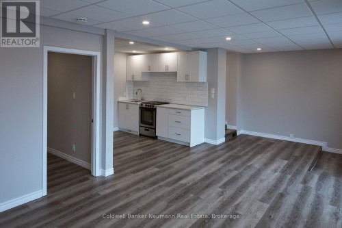 95 FARQUHAR STREET , Guelph (Downtown), Ontario N1H 3N4 2
