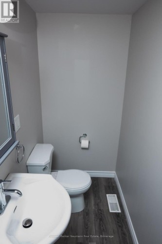 95 FARQUHAR STREET , Guelph (Downtown), Ontario N1H 3N4 5