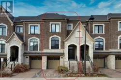 33 DUNCOMBE LANE Richmond Hill, ON L4C 1C2