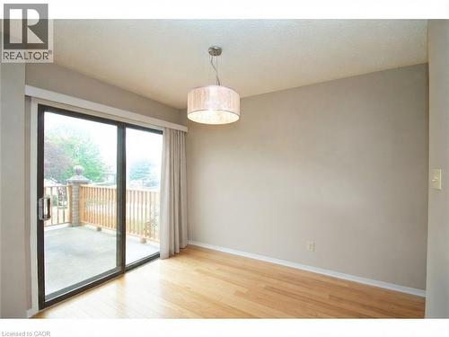 38 ELORA Drive Unit# 38 , Hamilton, Ontario L9C 7L5 3