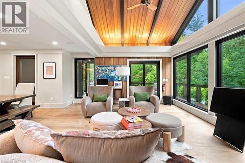 2510 Britannia Road, Burlington, ON 