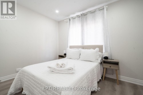 1079 Deta Road, Mississauga, ON 
