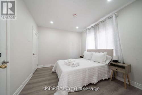 1079 Deta Road, Mississauga, ON 