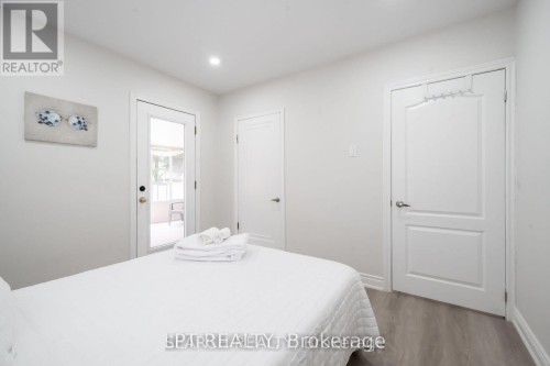1079 Deta Road, Mississauga, ON 