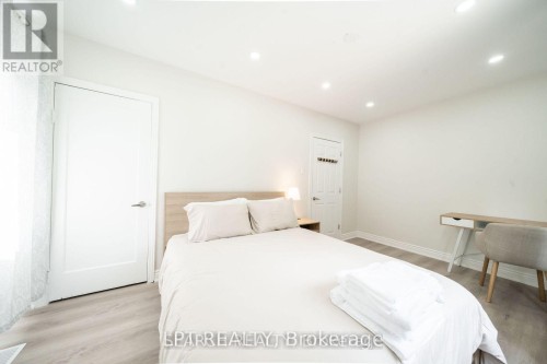 1079 Deta Road, Mississauga, ON 