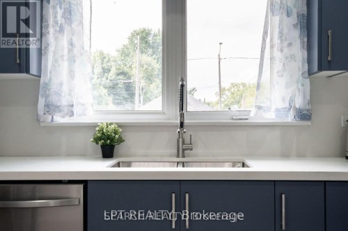 1079 Deta Road, Mississauga, ON 