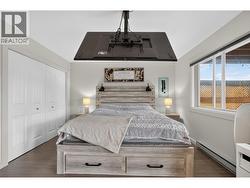 Primary bedroom - 