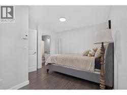 Secondary bedroom with it's own ensuite - 