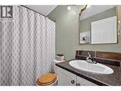 Secondary bedroom ensuite - 