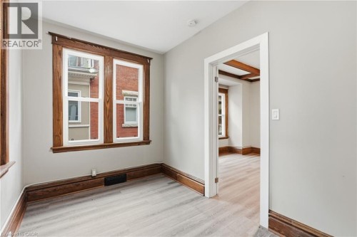 63 Melrose Avenue S, Hamilton, ON 
