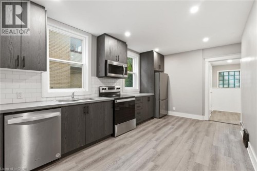 kitchen main floor unit - 63 Melrose Avenue S, Hamilton, ON 