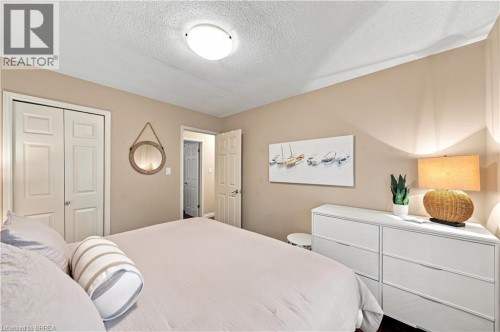 24 Primrose Path, Kitchener, ON 
