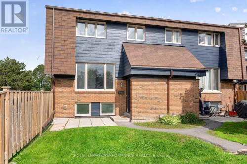 67 - 2610 DRAPER AVENUE  Ottawa, ON K2H 8X8