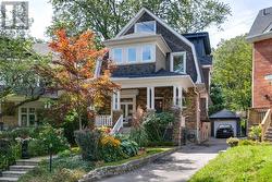 20 EDGEWOOD CRESCENT Toronto, ON M4W 3A9