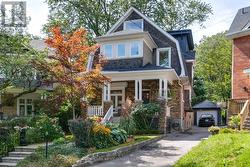 20 EDGEWOOD CRESCENT Toronto, ON M4W 3A9