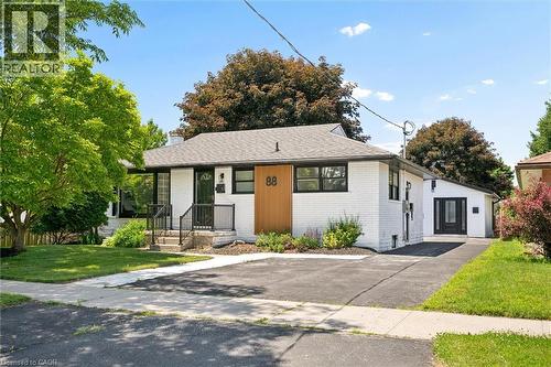 88 WOODHAVEN Road  Kitchener, ON N2C 1V1