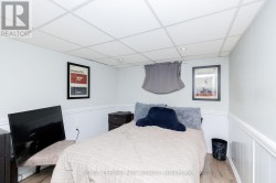Basement bedroom - 