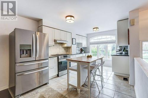 7222 DEANLEE COURT  Mississauga, ON L5N 8R5