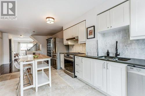 Updated open concept main level - 7222 Deanlee Court, Mississauga, ON 