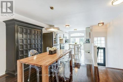 Dining room looking towards kitchen - 7222 Deanlee Court, Mississauga, ON 