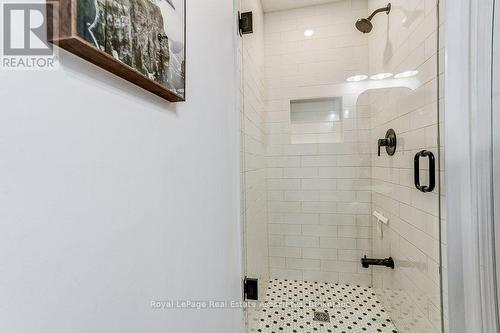 Ensuite bathroom - 7222 Deanlee Court, Mississauga, ON 