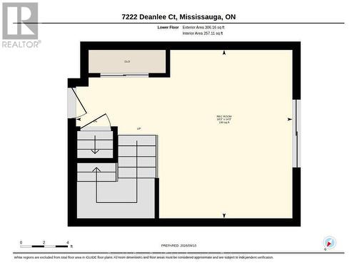 Family room with garage access - 7222 Deanlee Court, Mississauga, ON 