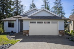 207 LINSTEAD Pl Nanaimo, BC V9T 0G5