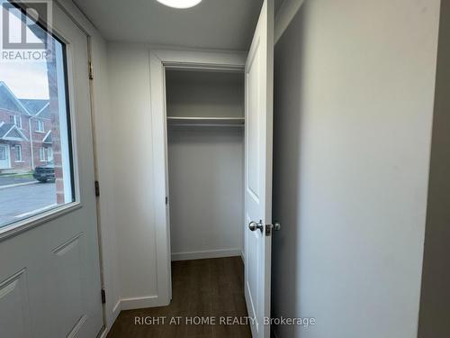 (MAIN) - 107 HIGHRIVER TRAIL , Welland, Ontario L3C 0H6 3