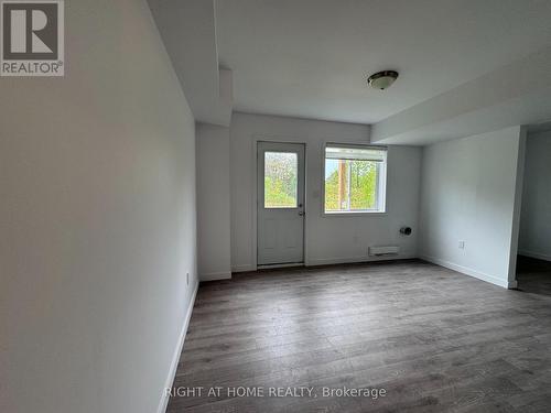 (LOWER) - 99 HIGHRIVER TRAIL , Welland, Ontario L3C 0H6 4
